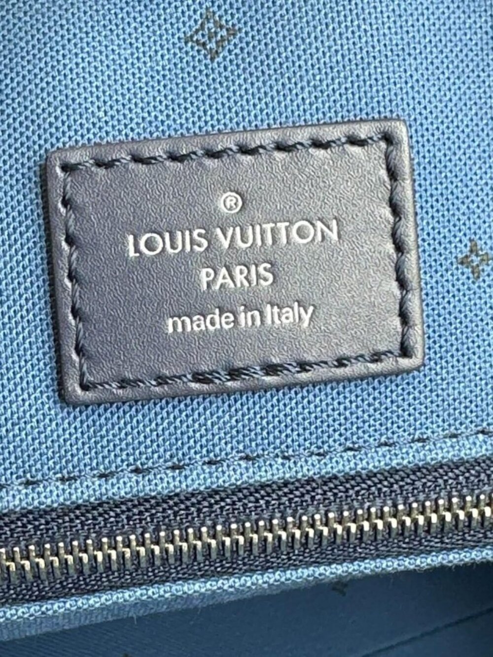 Louis Vuitton  Onthego GM Monogram Escale Canvas Shoulder Bag Blue - Picture 10 of 12